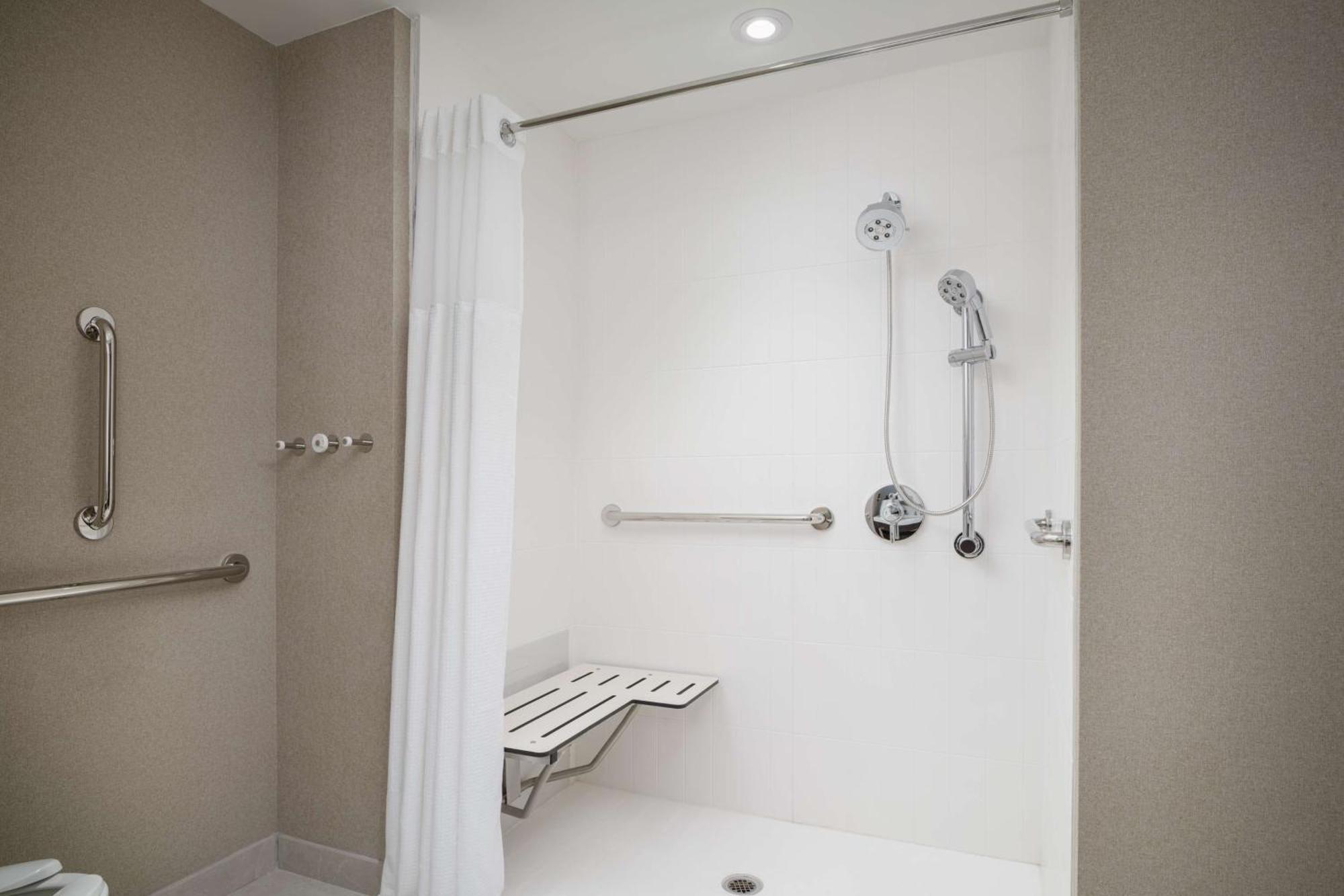 Tempo By Hilton Raleigh Downtown Hotel Bagian luar foto