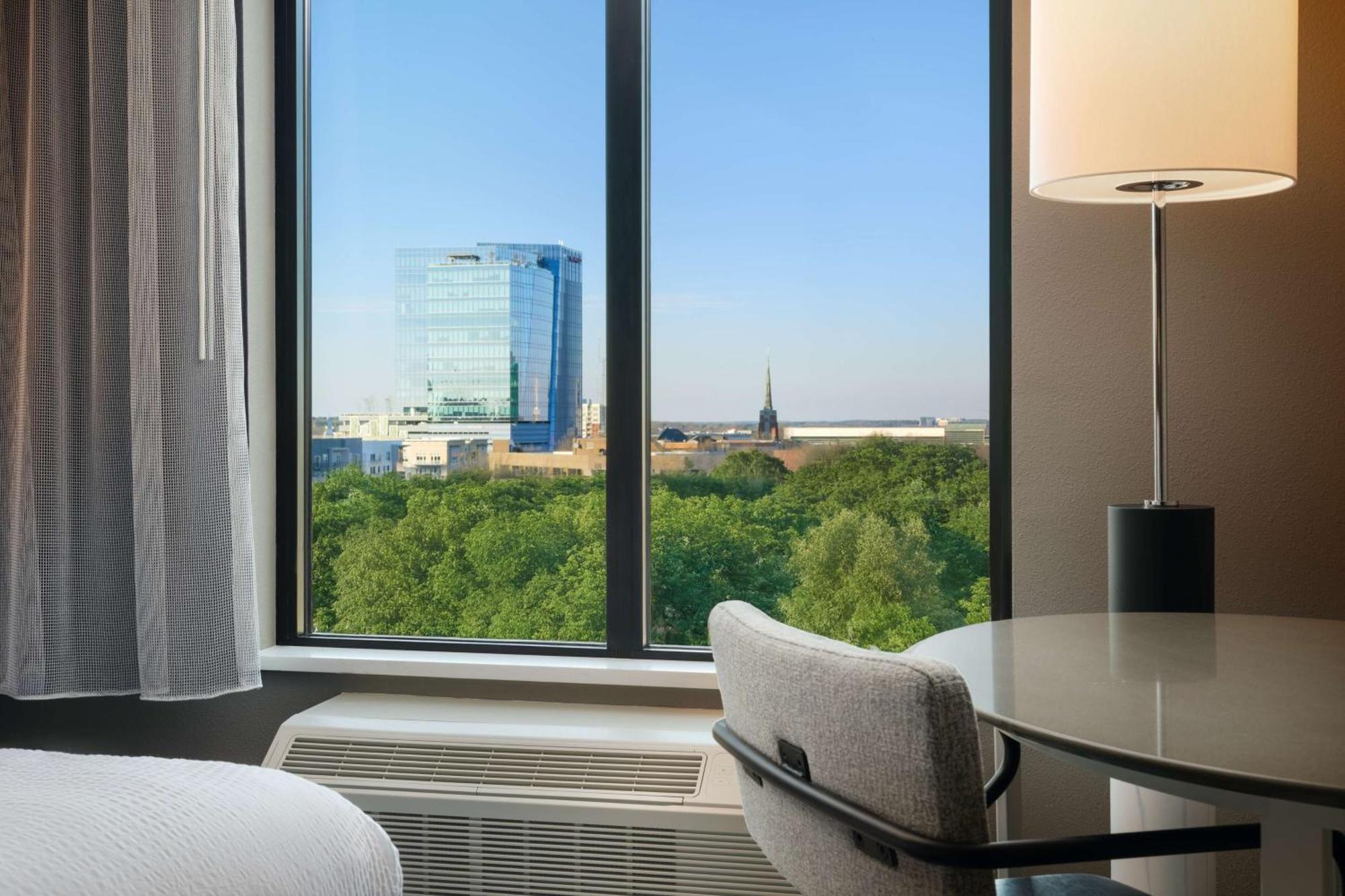 Tempo By Hilton Raleigh Downtown Hotel Bagian luar foto